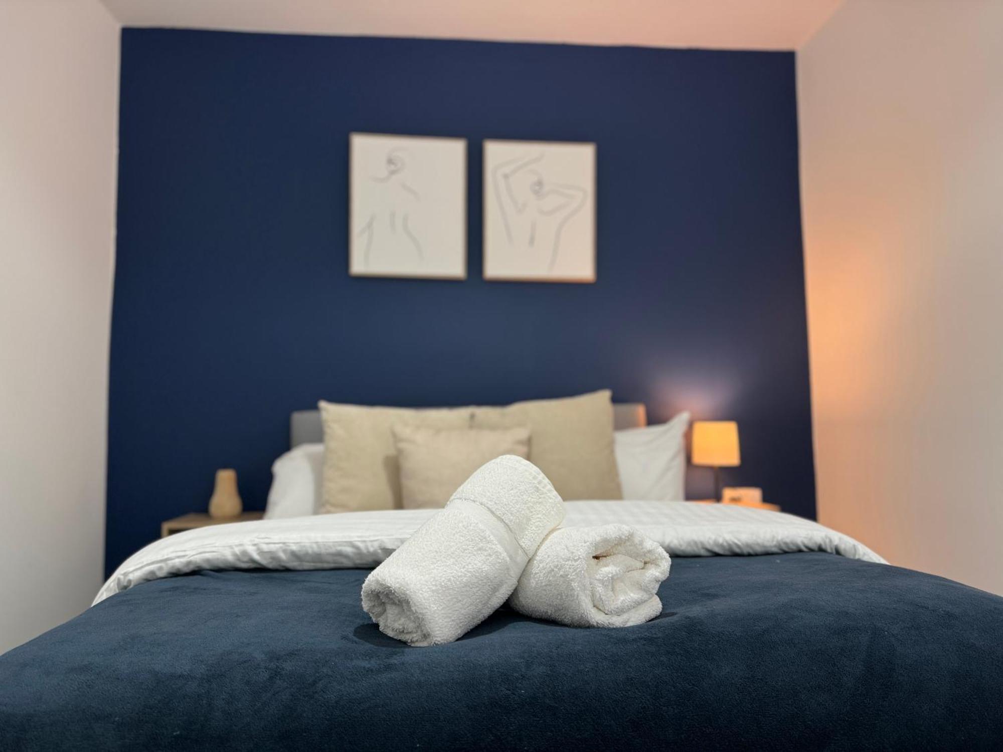 Group Bookings: Up To 30 Guests Across 5 Spacious Flats! Keyless Access Free Wifi & Parking Birmingham Luaran gambar